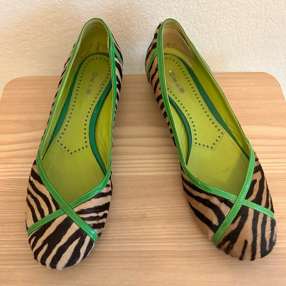 Etro Tiger Stripe Ponyhair Ballet Flats with Green Patent Detail Size 41 - Picture 8 of 8
